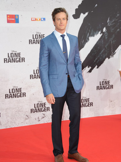 johnny-depp-armie-hammer-lone-ranger-berlin-premiere-12.jpg Johnny Depp
